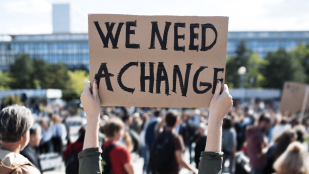 L’Avent avec le Jour du Seigneur : Peut-on retrouver confiance quand les politiques semblent inefficaces ?