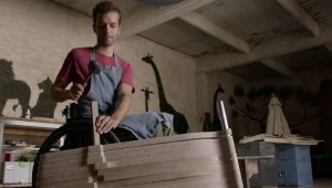 Corps et Âmes : Paul et son fauteuil avant-coureur