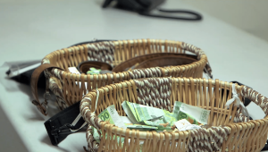 L'Église est-elle gratuite ?