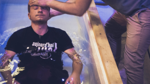 Carême : Quand des adultes choisissent le baptême
