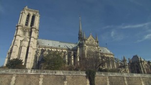 Notre-Dame de Paris, si loin si proche