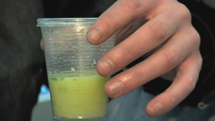 Macadam Café  : Les jeunes solidaires des SDF